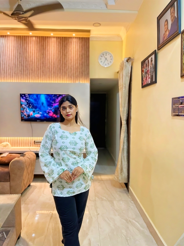 Green Bloom Kurti 🌿