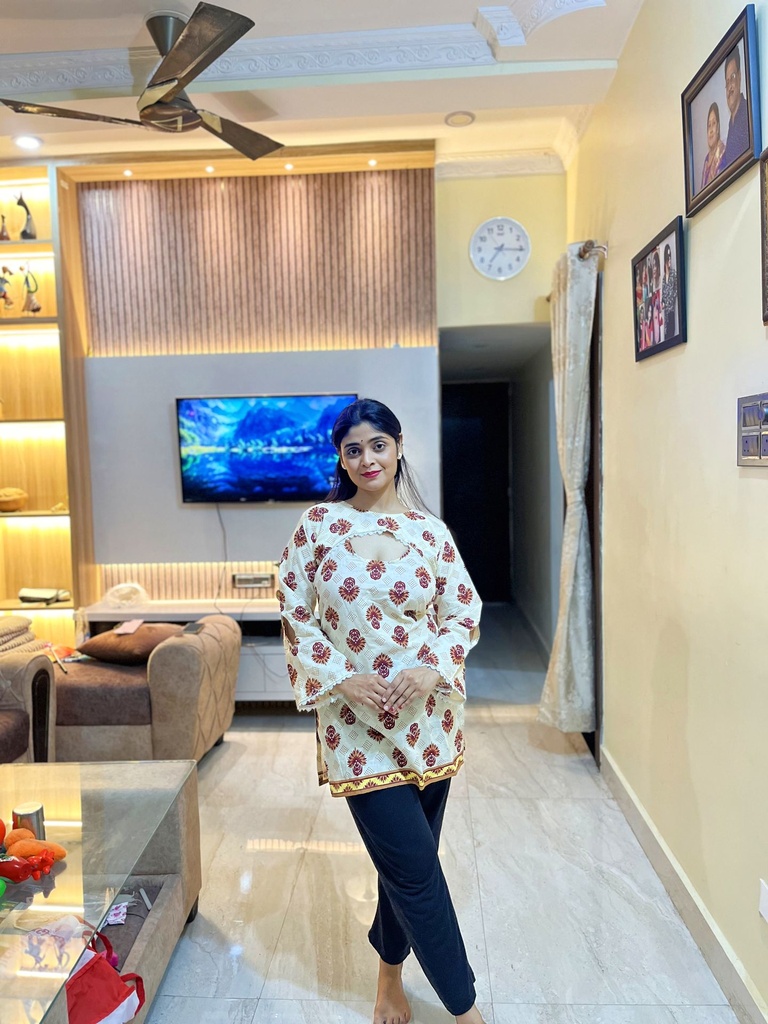 Royal Rust Bloom Kurti 🤎✨